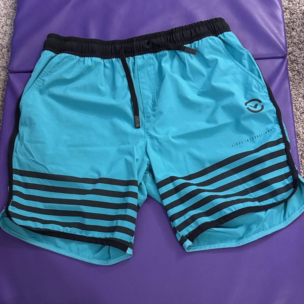Virus training shorts